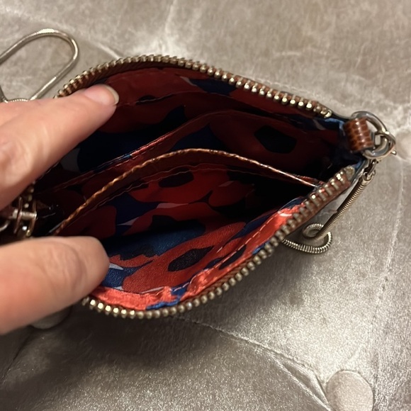 Dana Buchman brown crossbody wallet, removable chain strap, card slots on back - Picture 5 of 10